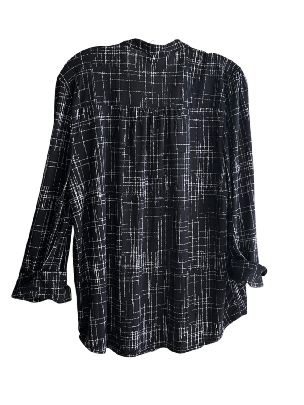 Cocomo Lightweight 3/4 Roll-up Sleeve V Neck Blouse - Picture 4 of 4